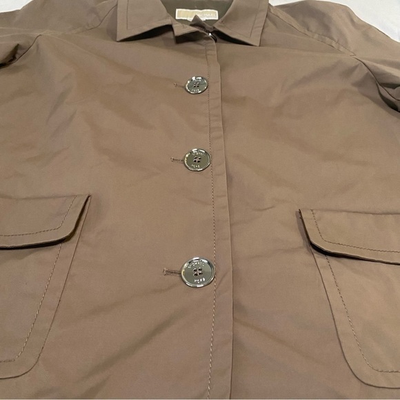Michael Kors Light Weight
Large Sliver Buttons & Pockets fall autumn jacket Tan - Picture 4 of 8
